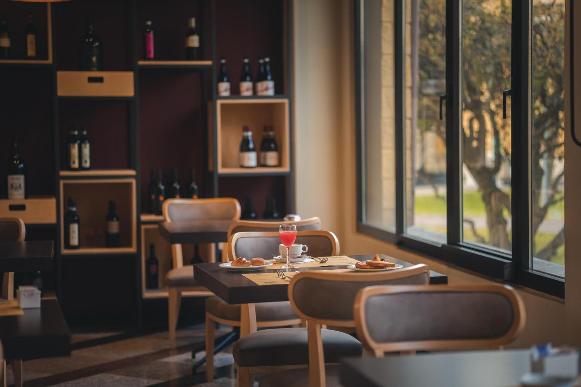 Best Western Mirage Hotel Fiera باديرنو دونيانو المظهر الخارجي الصورة